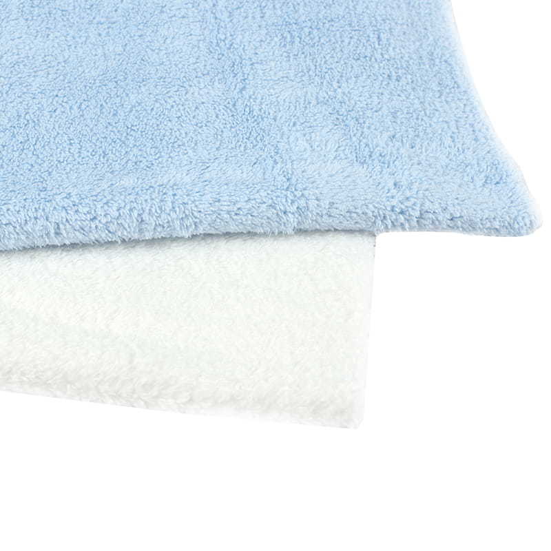 Can the no lint towel be used for multiple purposes beyond drying, such as cleaning or dusting?